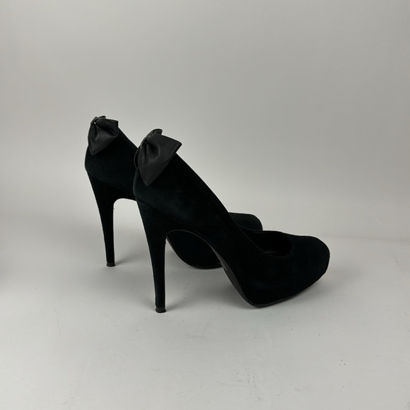 Dolce Vita  Black Suede platform heel, size 8, bows on back - Picture 7 of 9